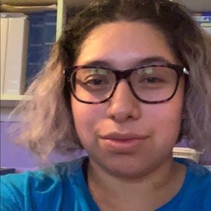 Meet your Posher, Anissa